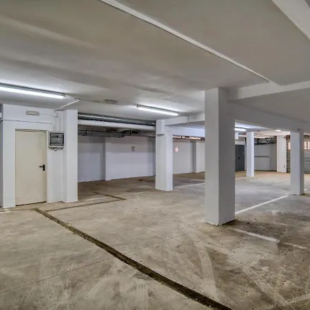 Apartment Centre Ap 2 *